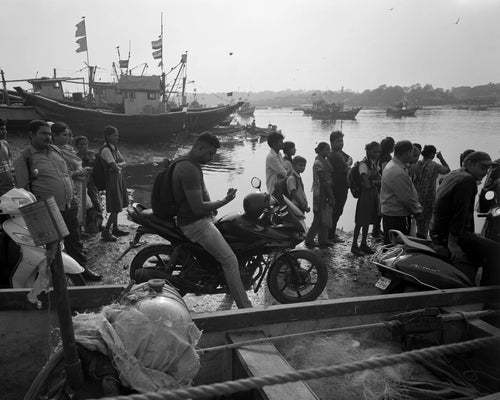 Channel Crossing Line, Mumbai, India, 2017
